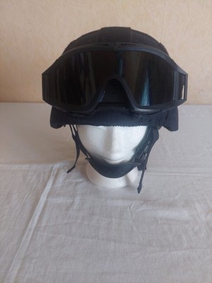 Gefechtshelm MICH AS-2000 Gr. S/M + Zubehör