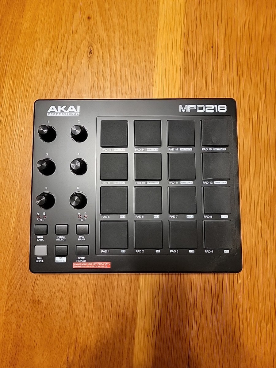AKAI Professional MPD218 - USB MIDI Controller with 16 MPC Drum