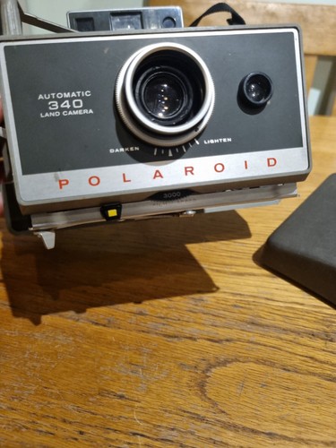 Macchina fotografica vintage Polaroid automatica 340 pellicola istantanea, custodia ottime condizioni - Foto 4 di 7