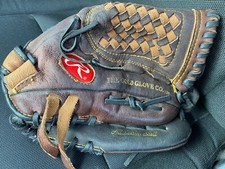 Rawlings Leather PP1910DB 12 inch baseball glove Right Hand Throw, Very Clean