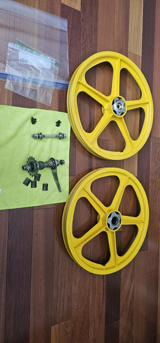 Skyway Tuff II Yellow BMX Mags Metal Flange | eBay