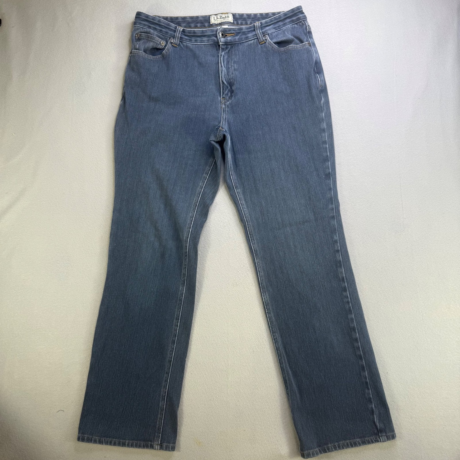 LLBean Classic Fit Straight Leg Jeans Blue Size 12 REG Women's