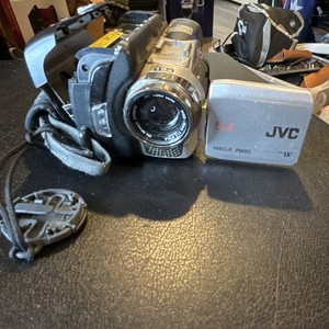 JVC GR-DX97 MiniDV Handheld Camcorder 15x Zoom 3.0in LCD USB Silver/Black
