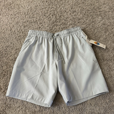 NWT Men s Vuori Clothing Train Tech 8  Shorts (Size: Small)