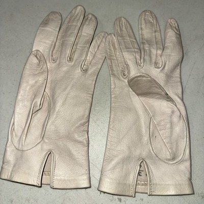 Vintage White Pair Of Women Soft Leather Dress Driving Gloves Size 6 3/4