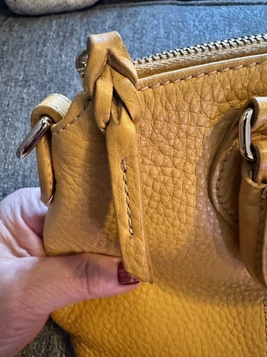 Dooney & Bourke Dillen Satchel Gold Pebbled Leather Handles Bag Purse No Strap - Picture 6 of 9