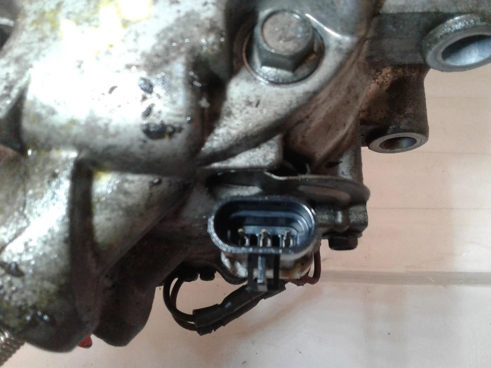 Compresor de aire acondicionado usado para: Chevrolet Trailblazer 2007 grado C Foto 4 de 4