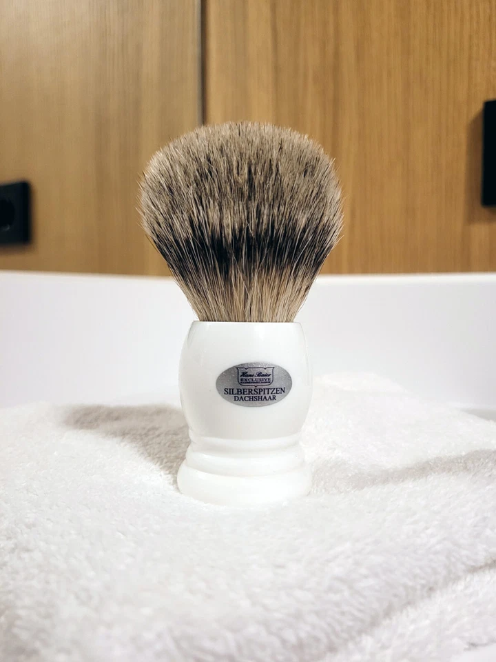 HANS BAIER EXCLUSIVE Hans Baier Rasierpinsel weiß - verschiedene Knotenmaße / Größen