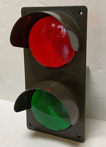 Railroad Traffic Signal Light Railway Plastic Lens Cover Red Green 14" x 7" 962A