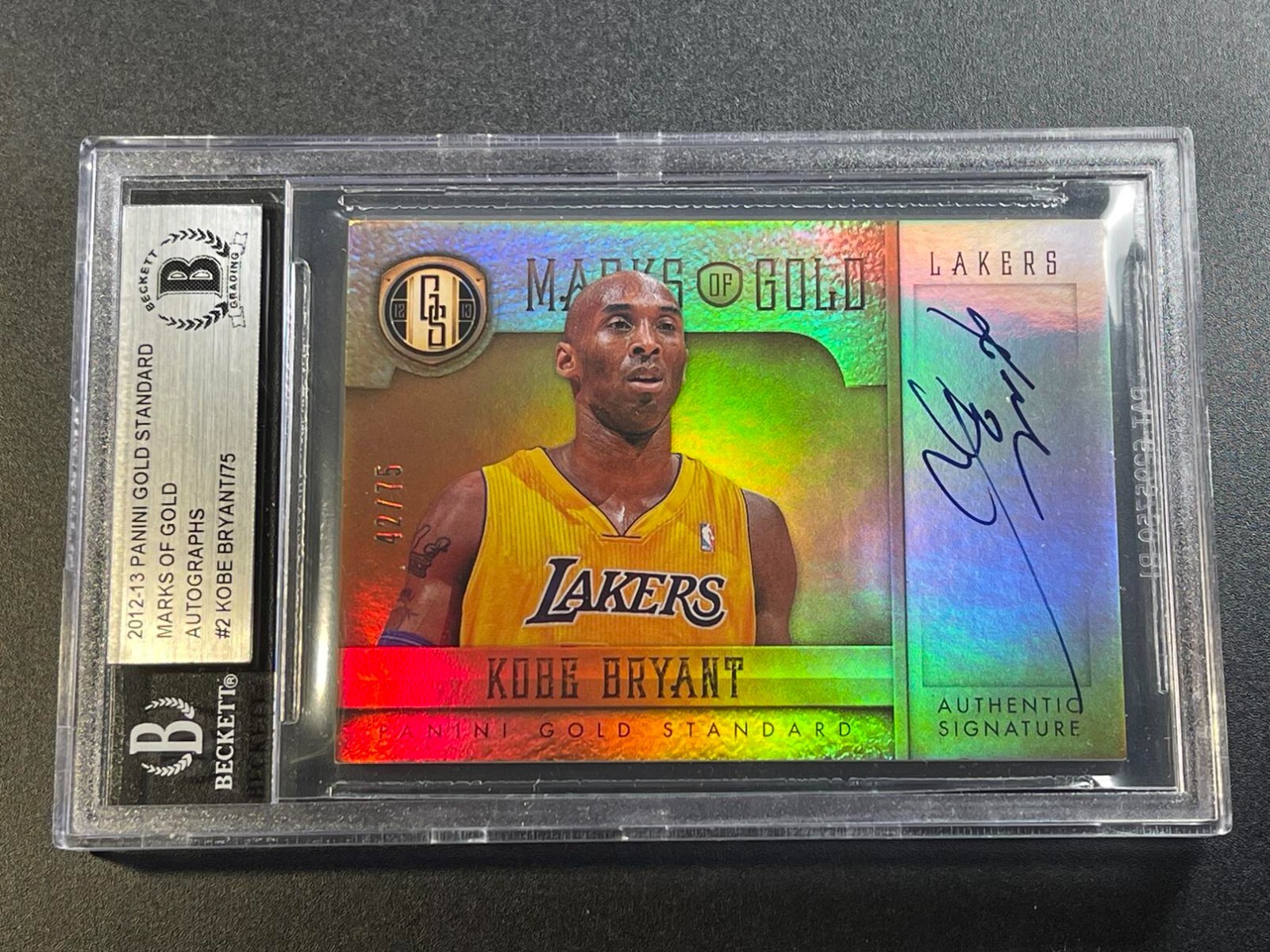 Kobe Bryant 2012 Gold Standard #2 Marks of Gold Autographs Price