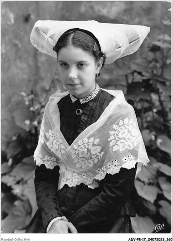 ADVP8-17-0689 - Kopfschmuck so Genannte - Motorhaube Marandais - Marans -