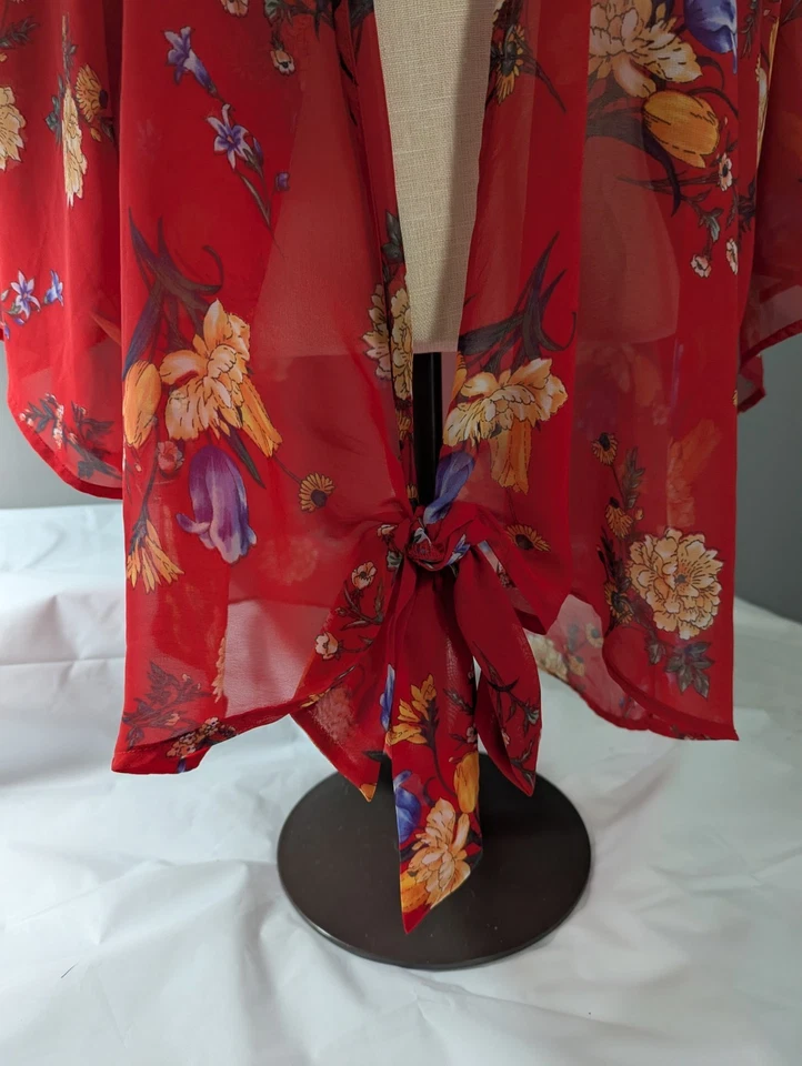 Blusa tipo kimono frontal con corbata West Koi L Foto 2 de 4