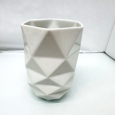 Hutschenreuther Pop Op Art Vase Origami Modernist Weiß 13 cm Archais Stil