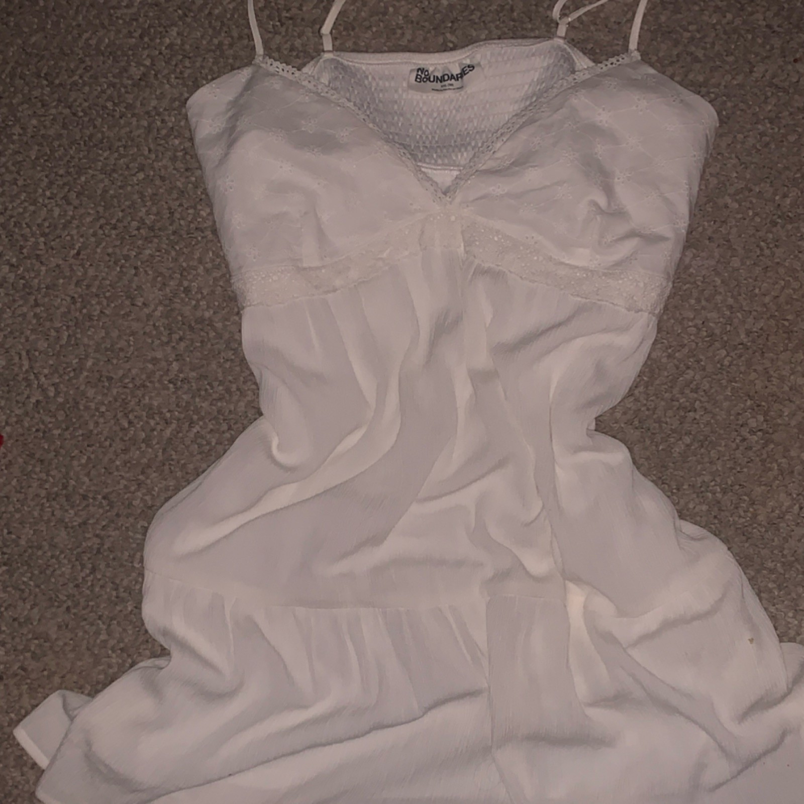 No Boundaries Camisole Tank White Lace Adjustable Strap XXL Sleeveless V-Neck