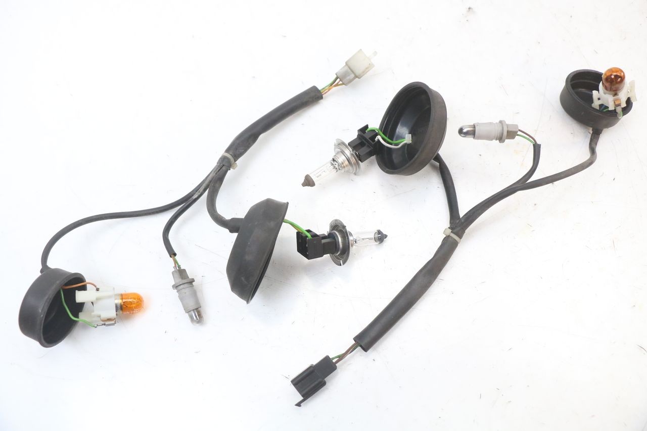 HEADLIGHT HARNESS - PEUGEOT SATELIS 125 (2010 - 2012)
