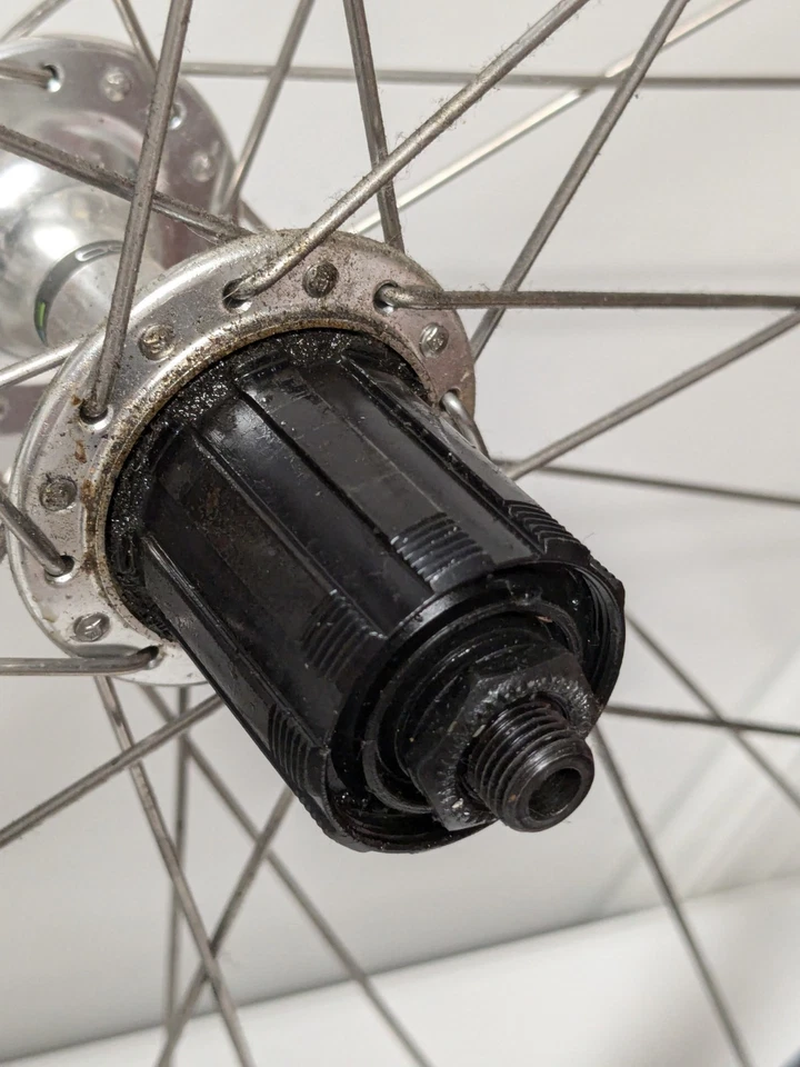 Shimano 600 Ultegra Mavic Open 4 CD 650c Wheelset HB-6400 Clincher w/ Gatorskins - Image 4 of 4