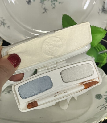 VINTAGE MAX FACTOR SHIMMER EYE SHADOW  COMPACT HORIZON BLUE HIGHLIGHTER NEW