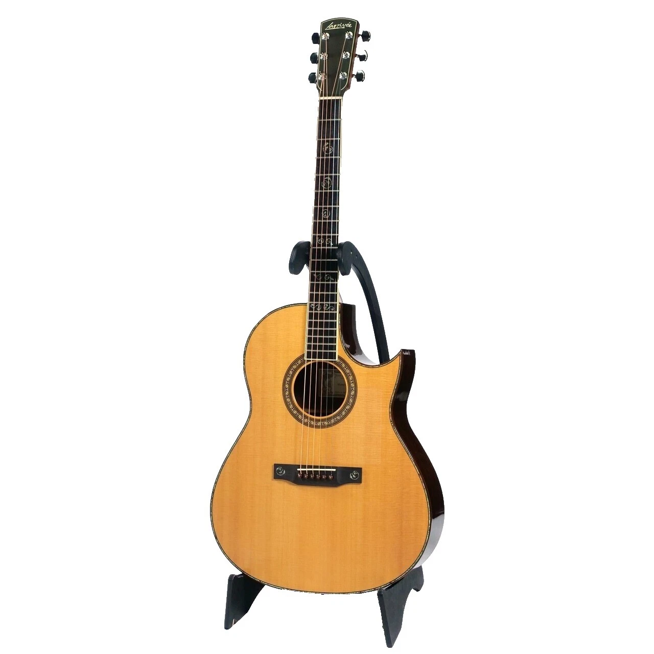 Larrivée Guitars & Basses