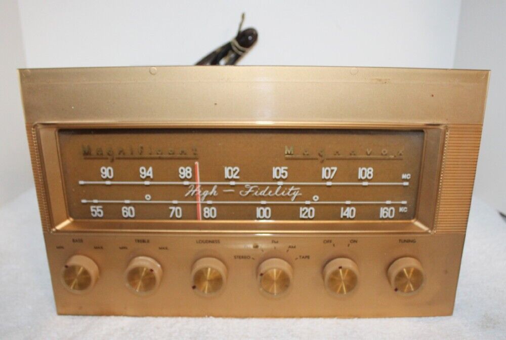 Magnificent Magnavox Stereo Am/Fm Multiplex Tuner Preamp Magnificent Magnavox Stereo Am/Fm Multiplex Tuner Preamp