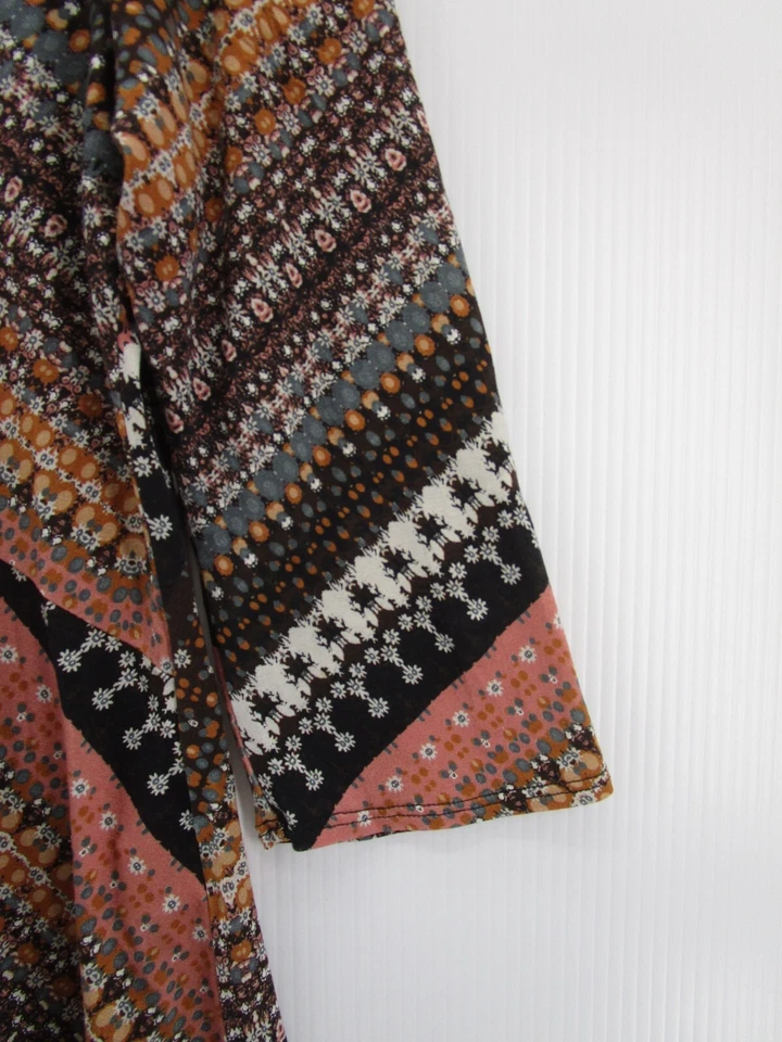 Blusa Pullover Mujer Pequeña Rosa Negra Colorida Boho Manga 3/4 Arte Salaam Top Foto 3 de 4