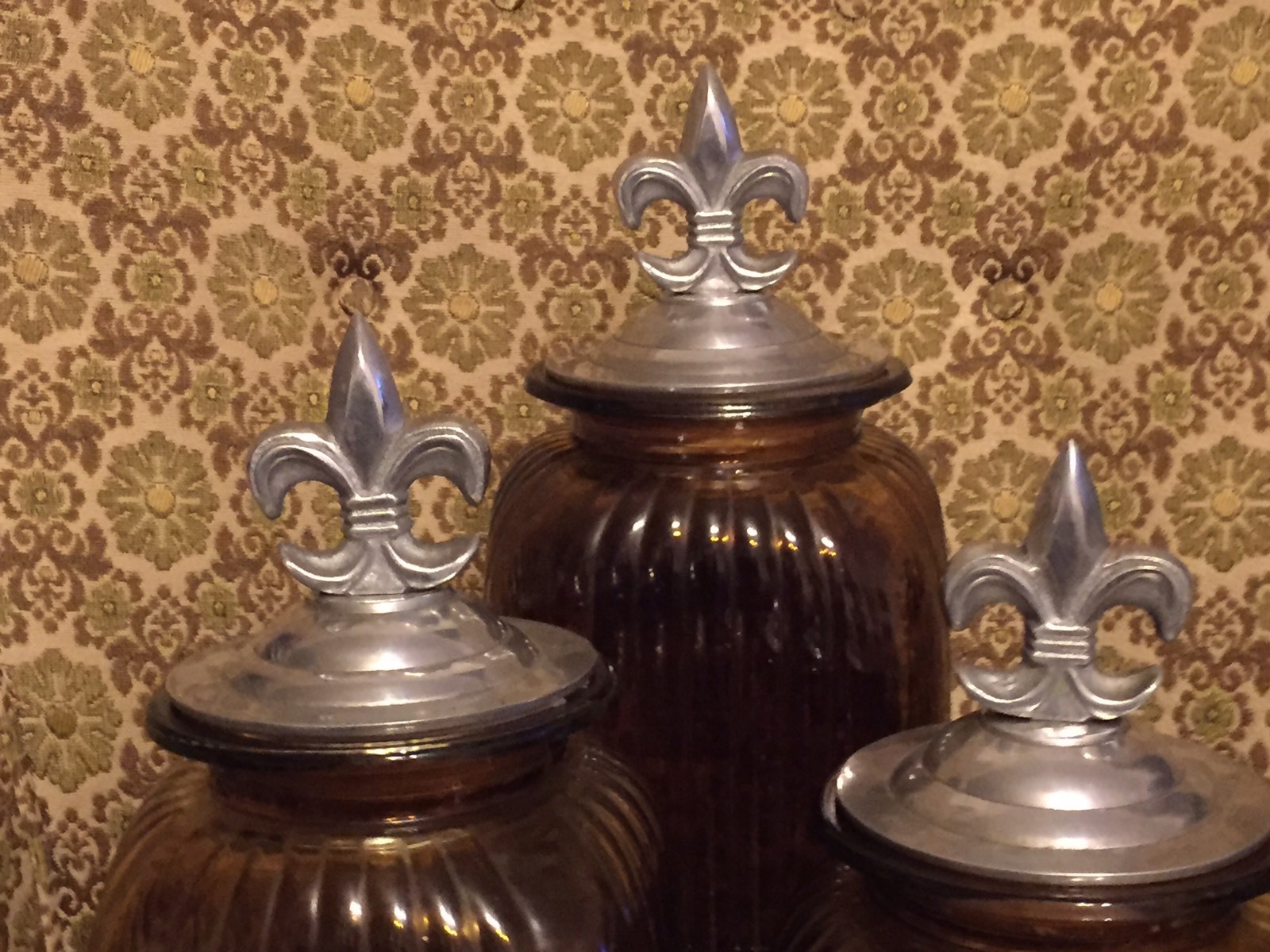Fleur De Lis Living Janet Kitchen Canister Set Set Of 3 For Sale