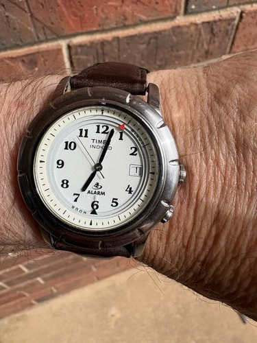 Vintage Timex Indiglo Analog Alarm Quartz Watch Leather Band Silver Bezel Runs