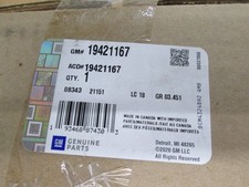 Genuine GM Accelerator Pedal Assembly 19421167