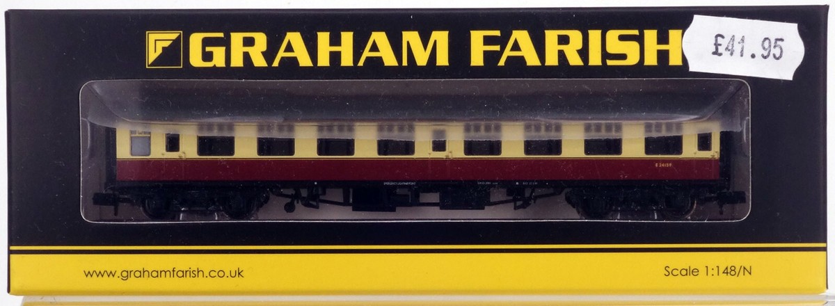 Graham Farish 374-060d Mk1 SK 2nd Class Coach BR Crimson/cream N