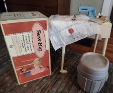 VTG Marx Toys SEW BIG Sewing Machine Center COMPLETE Storage Hassock MCM Table 