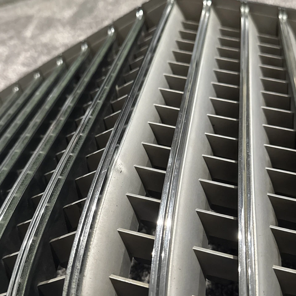 1974 Buick Riviera решетка б/у передний центральный гриль винтажный - Изображение 4 из 4