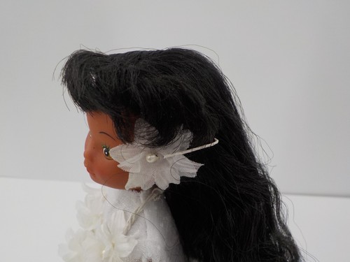 HAWAIIAN BRIDE DOLL REVOLVING MUSICAL WHITE DRESS FLOWER IN HAIR FLOWER LEI NIOP - Picture 8 of 10