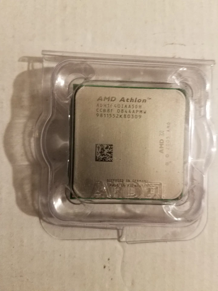 AMD Athlon 1640 2.6 GHz 1 MB L2 Cache Socket AM2 CPU ADH1640IAA5DH - Image 2 of 4