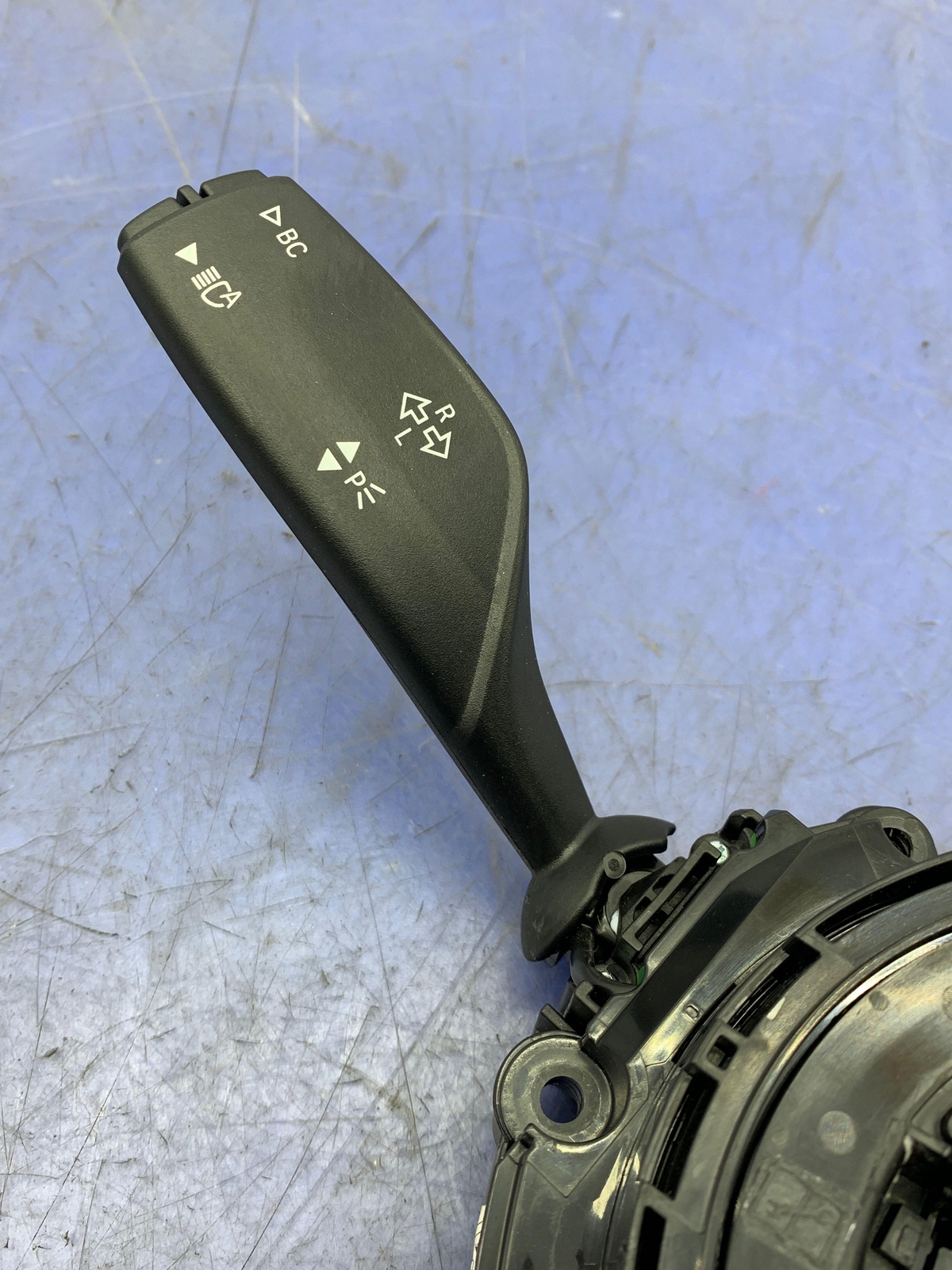 14-19 BMW I8 OEM STEERING WHEEL TURN/ WIPER / HIGH BEAM COMBO SWITCH 61316833422