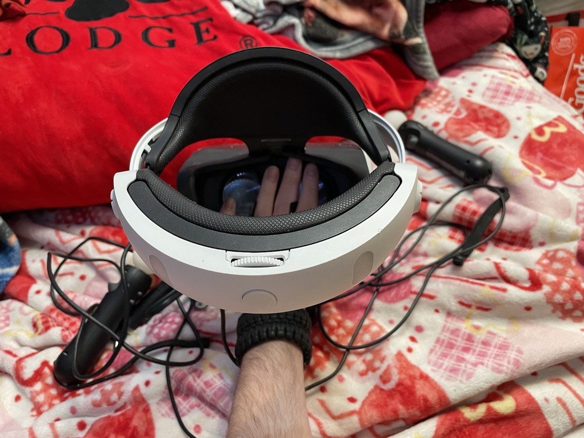 Sony Playstation VR Virtual Reality VR Headset Near Complete