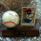 Luis Tiant Signed Baseball in Display Stand w/ Trading Card – Boston Red Sox