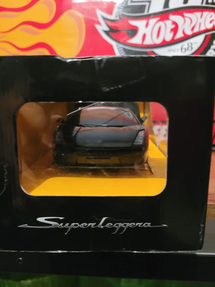 Rastar R/C Lamborghini Super Leggero Black 1/24 Scale Remote Control Car - Image 3 of 4