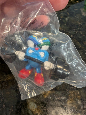 Holiday Inn 1996 Atlanta Olympics Games Mascot Izzy Weightlifting 2'' Figure Toy