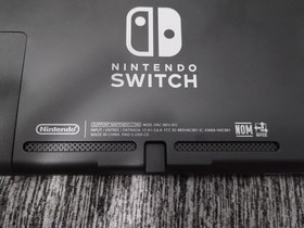 Nintendo Switch HAC-001(-01) 32GB Console Bundle W/ Case, Dock, Game & More