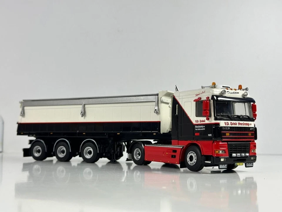 WSI truck models, DAF XF 95 SC 4X2-W/Asfalt Tipper , BRINK HARSKAMP - Image 2 of 4