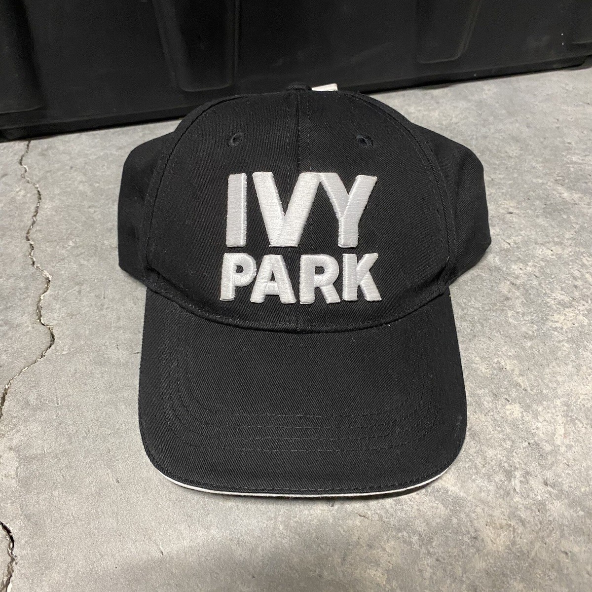 Ivy Park Cap Beyonce Original Black White Logo Strapback  display picture 1