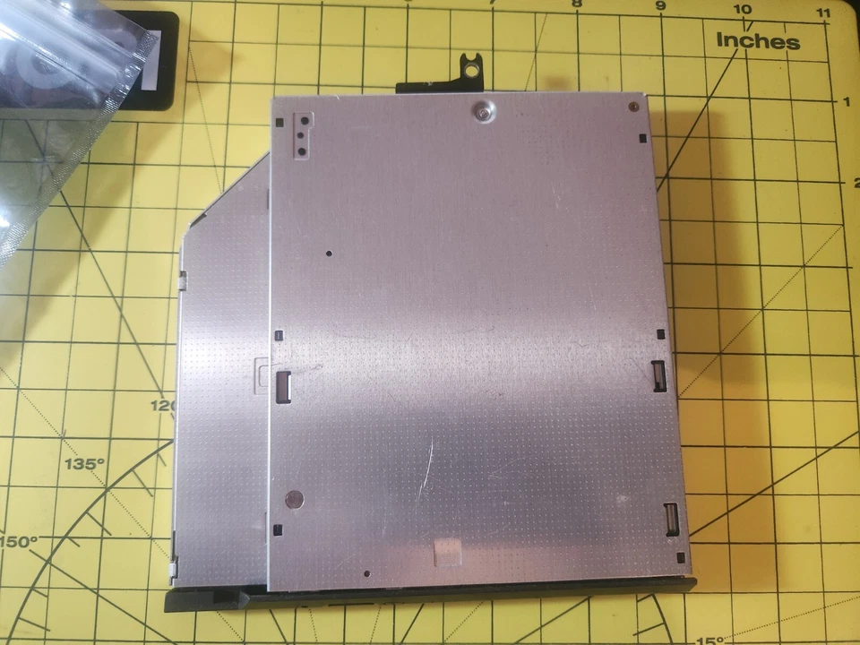 DP/N OMR467 UNIDAD DVD/CD REGRABABLE MODELO: DS-SW1P 09C A LA VENTA. Foto 3 de 4