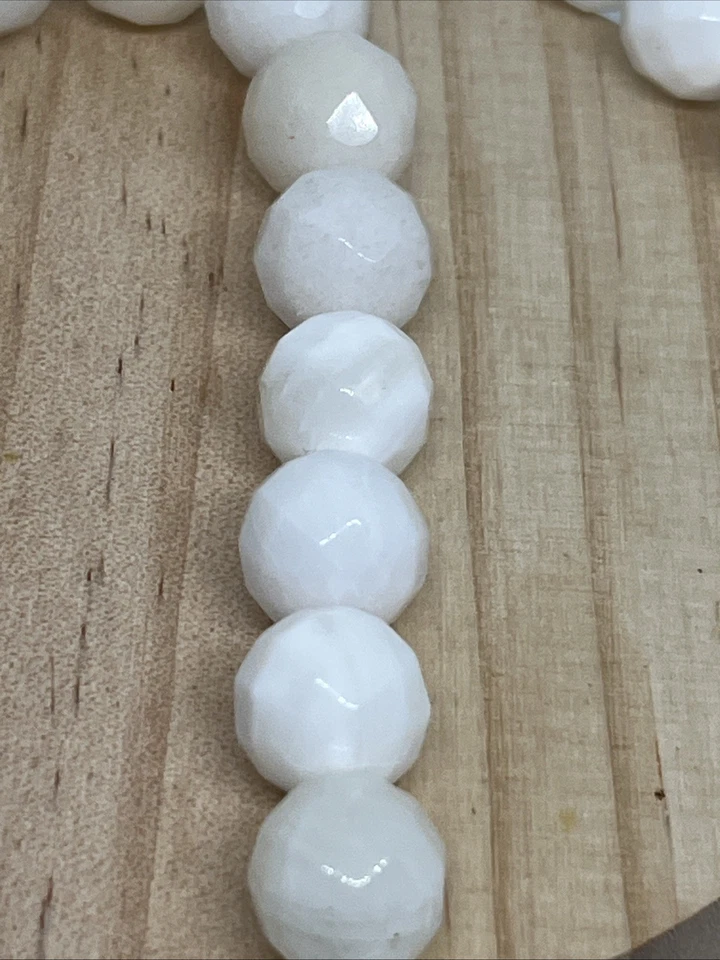 Weiße Jade Perlen Rund Facettiert Mit Loch 32 Stück 11 mm Edelstein Kristall DIY - Bild 3 von 4