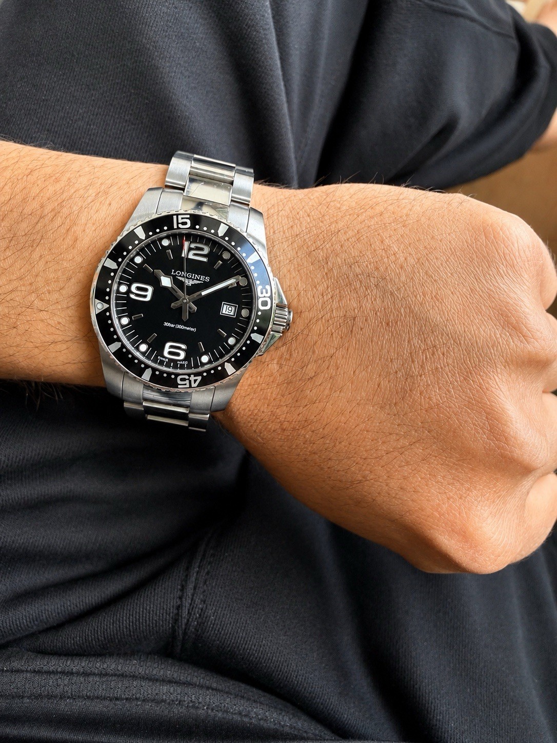 Longines HydroConquest Quartz Diver Black Dial Stainless Steel 300m Box & Papers