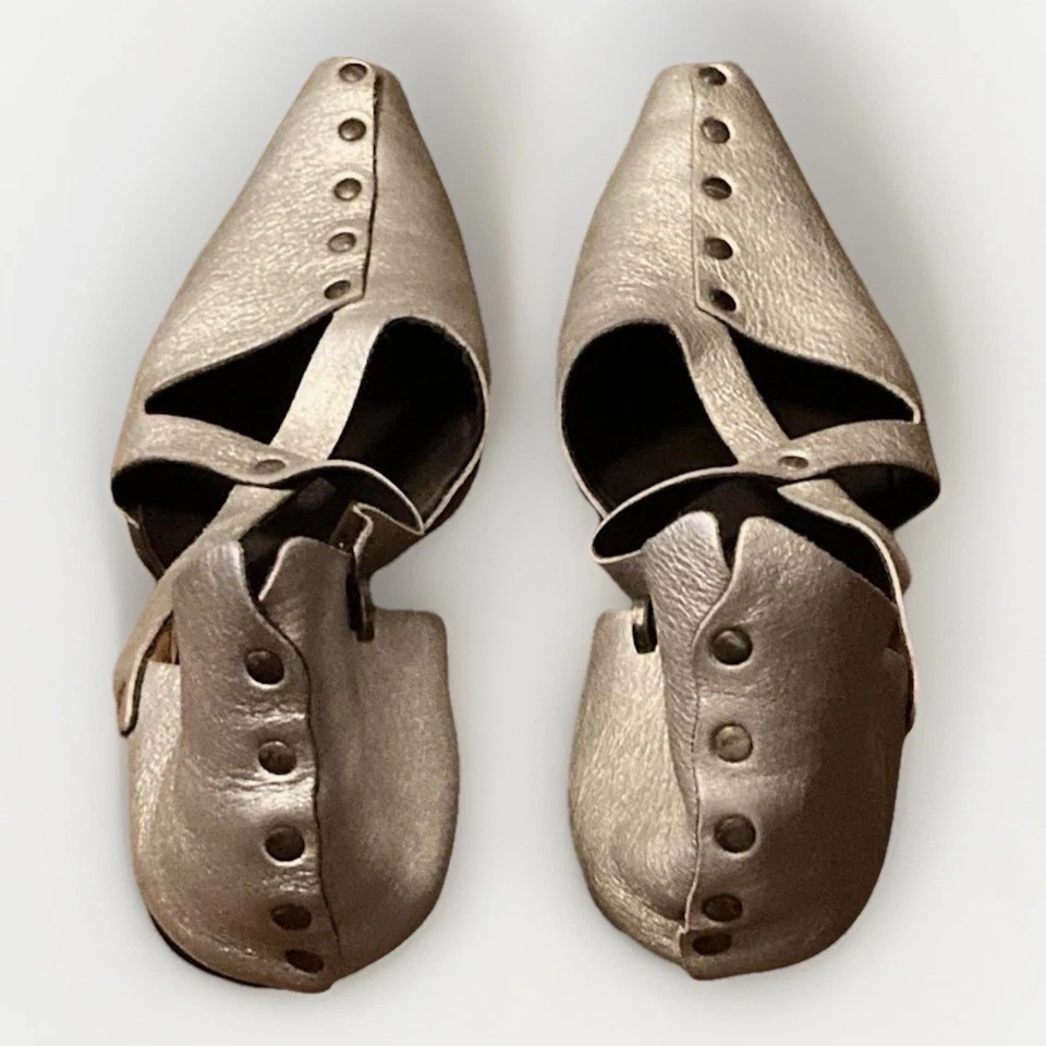 Tacones de gatito Cydwoq plateados metálicos de cuero con tiras talla 39 para mujer’s Foto 2 de 4