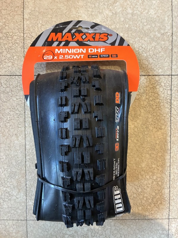 Maxxis Minion DHF 3C Maxx Terra TR 29" DD Folding Tyre - 29 X 2.5 WT BRAND NEW