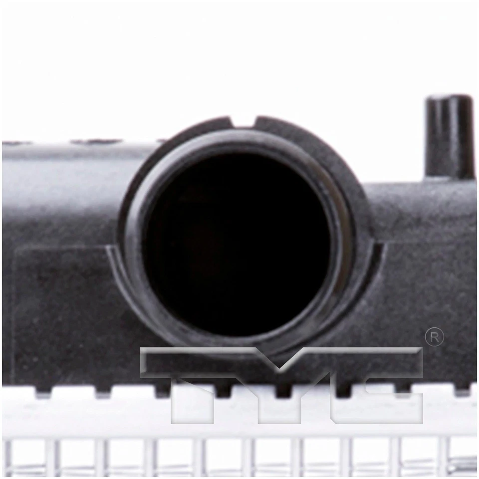 Conjunto de radiador TYC 2780 para 06-08 Infiniti M35 Foto 4 de 4