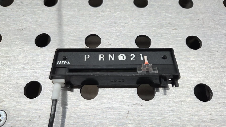 Indicador de cambio de marchas Ford Ranger Explorer Mountaineer 1995-2003 PRNDL OEM F87F-A Foto 2 de 2