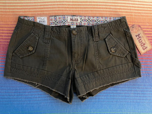 NWT Army Green Cargo Patched Twill Shorts * Women/Junior Size 7 * Mudd *