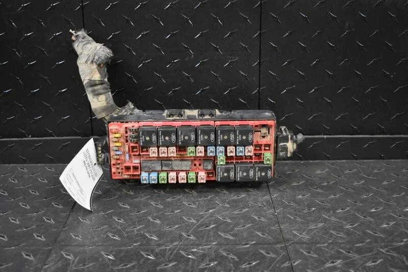 2008-2010 Ford F250SD,F350 SD Fuse Box Engine OEM - Изображение 2 из 4