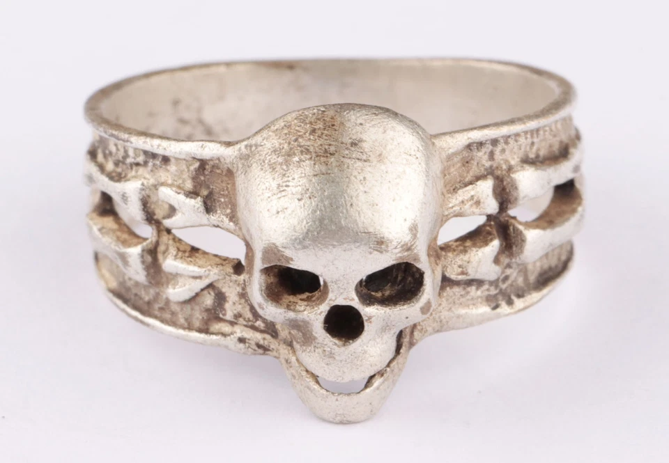 Anillo Primera Guerra Mundial Calavera Huesos Segunda Guerra Mundial Gótico Primera Guerra Mundial Esqueleto Segunda Guerra Mundial Motociclista Gótico Death Punk Banda Foto 4 de 4